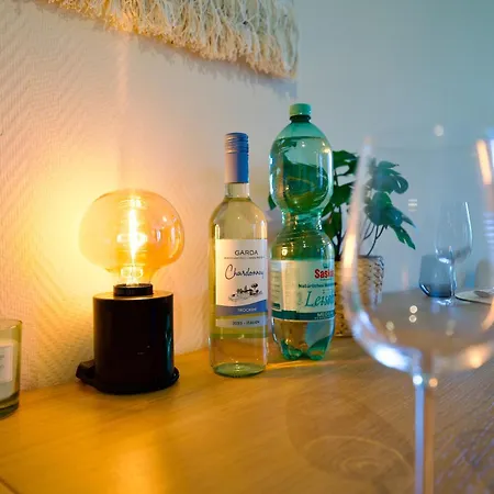 Apartamento Edler Wohnraum Schwanenteich-Oase Mit Seeblick, Balkon, Siemens-Kaffeevollautomat, Lift, Garage & Wlan 272 Mbps *