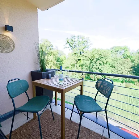 Edler Wohnraum Schwanenteich-Oase Mit Seeblick, Balkon, Siemens-Kaffeevollautomat, Lift, Garage & Wlan 272 Mbps Apartamento *