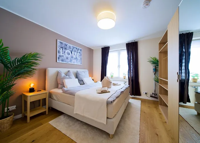 公寓 Edler Wohnraum Schwanenteich-oase Mit Balkon, Kaffeevollautomat, Lift & Parkplatz 茨维考